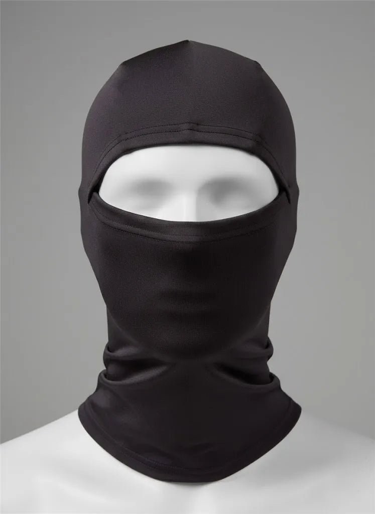 Balaclava negra para moto en maniquí, vista frontal