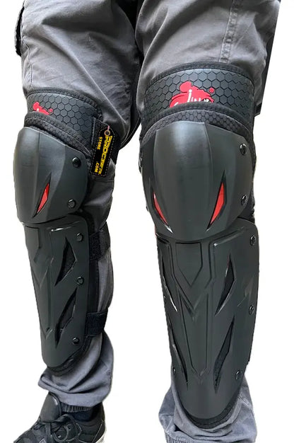 Piernas con rodilleras deportivas articuladas puestas